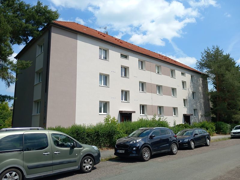 Stavební dozor při zateplení bytového domu v Sakařově ulici v Pardubicích