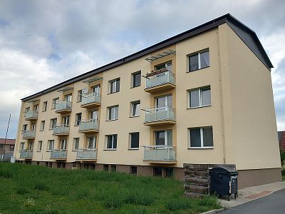 Inspekce bytového domu před koncem záruční doby v Chlumci nad Cidlinou