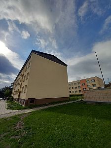 Inspekce bytového domu před koncem záruční doby v Chlumci nad Cidlinou