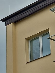 Inspekce bytového domu před koncem záruční doby v Chlumci nad Cidlinou