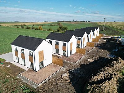 Kompletní poradenství při stavbě šesti rodinných domů v Rozhovicích