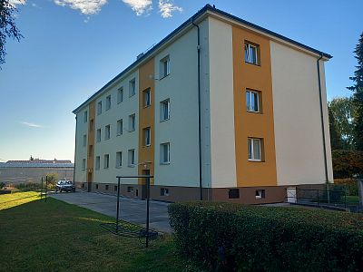Stavební dozor při zateplení bytového domu v Sakařově ulici v Pardubicích
